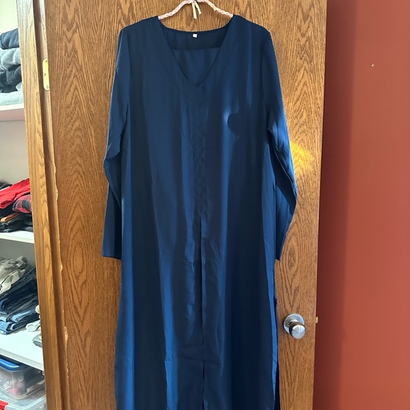 Long pant and shirt set —size Large - Picture 1 of 2